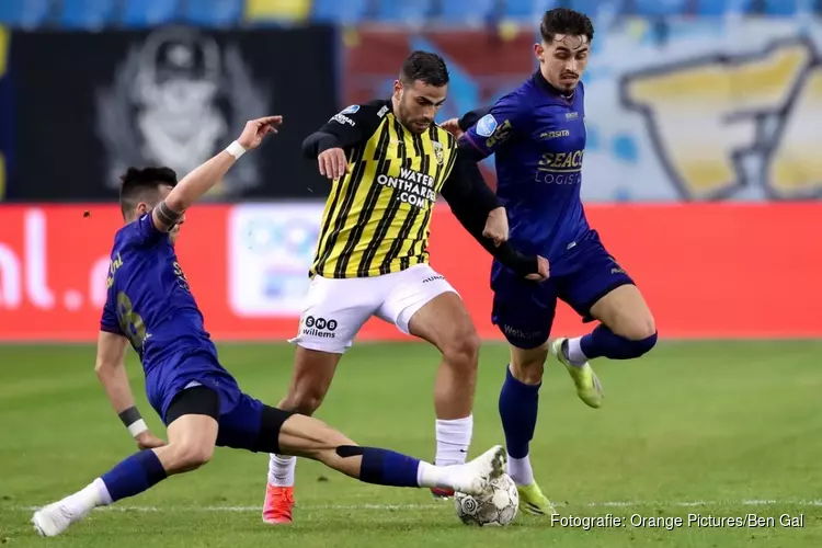 Vitesse gaat naar de Kuip na terechte zege op VVV-Venlo